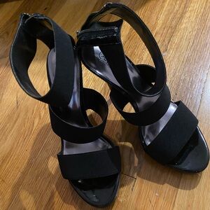 Carlos by Carlos Santana high heels, straps inc strap around the ankle, black